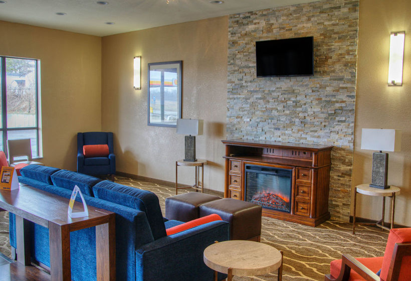 Hotel Comfort Suites  | Plymouth | Indiana | United States 4