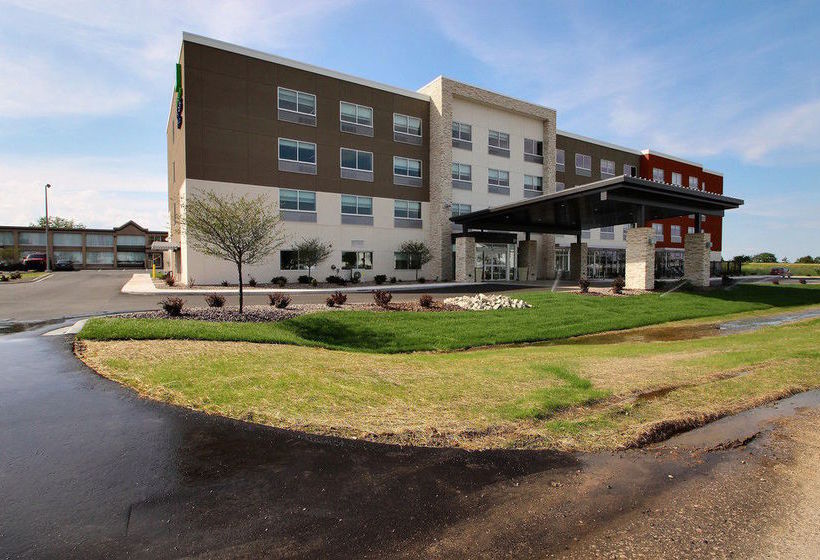 Hotel Holiday Inn Express & Suites Fond Du Lac  | Fond du Lac | Wisconsin | United States 18