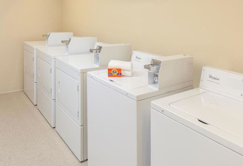 Hotel Baymont Inn & Suites Grand Forks  | Grand Forks | North Dakota | United States 13