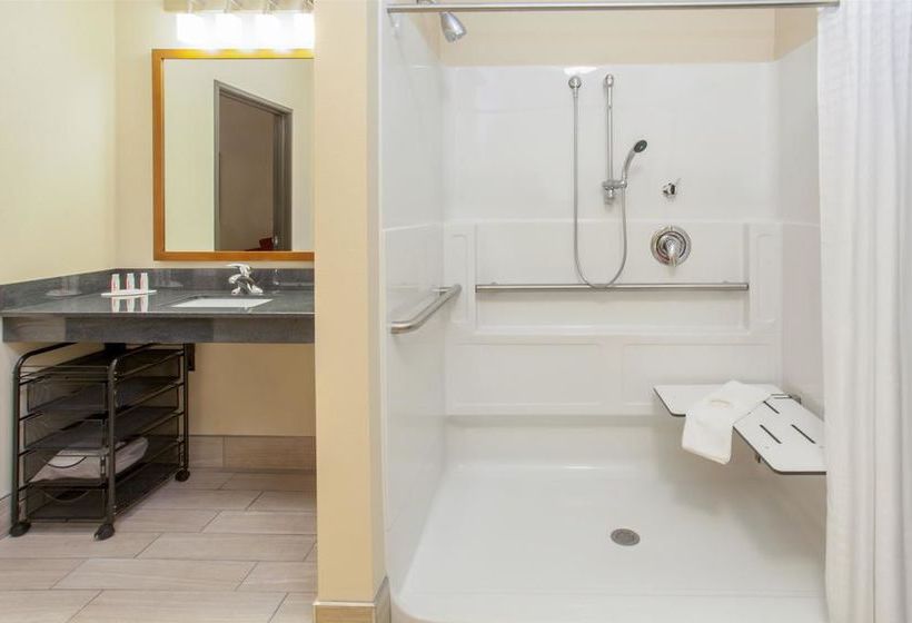 Hotel Baymont Inn & Suites Grand Forks  | Grand Forks | North Dakota | United States 9