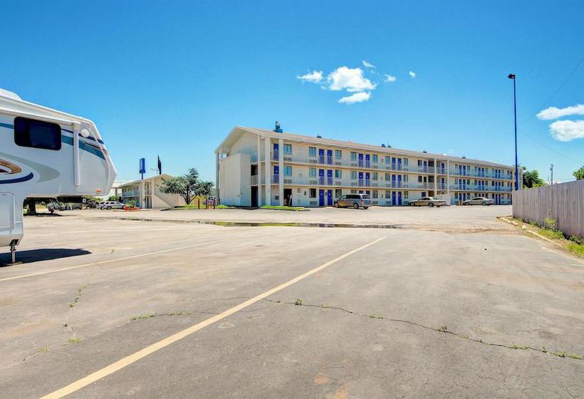 Motel 6 Oklahoma City North Frontier City  | Oklahoma City | Oklahoma | United States 13