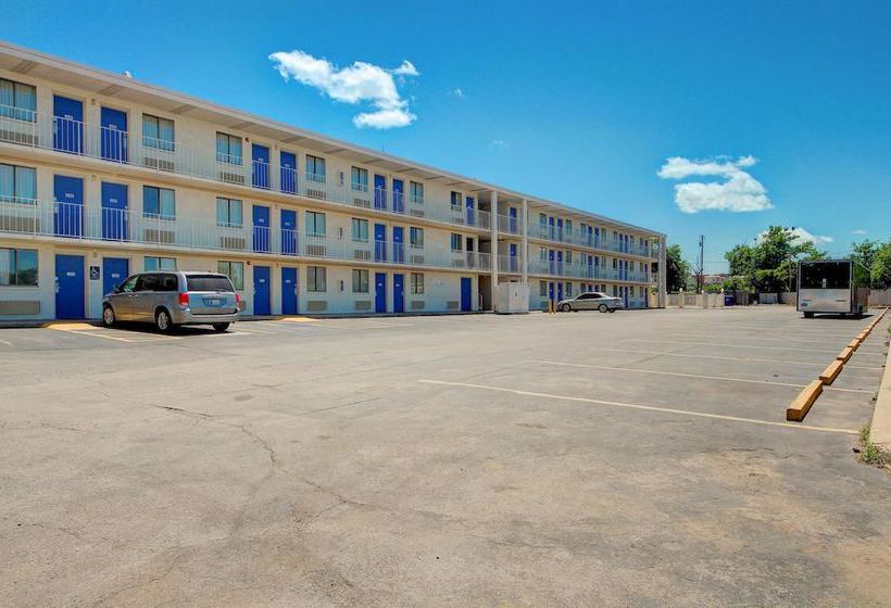 Motel 6 Oklahoma City North Frontier City  | Oklahoma City | Oklahoma | United States 14