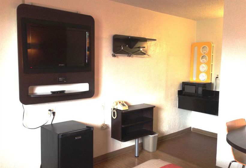 Motel 6 Oklahoma City North Frontier City  | Oklahoma City | Oklahoma | United States 7