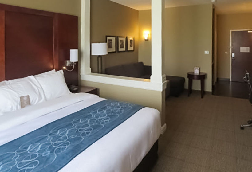 Hotel Comfort Suites Dodge City  | Dodge City | Kansas | United States 1