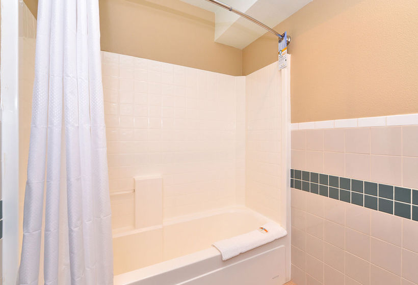 Hotel Quality Inn & Suites Tacoma Seattle  | Tacoma | Washington | United States 3