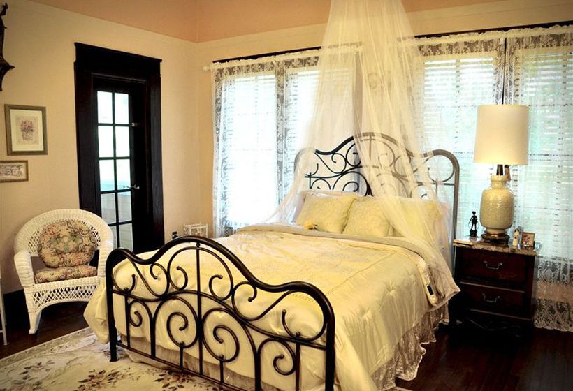 Bed and Breakfast Texas Forest Country Retreat 
