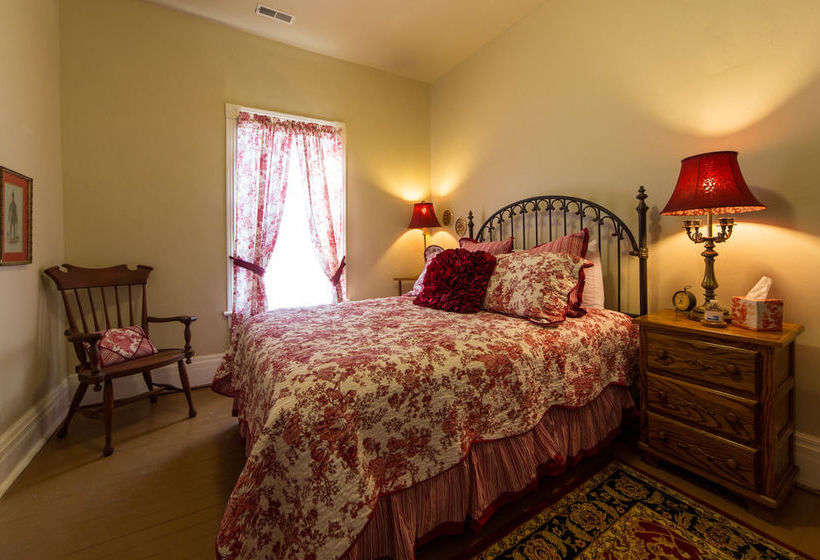 Bed & Breakfast Grand Victorian Inn 
