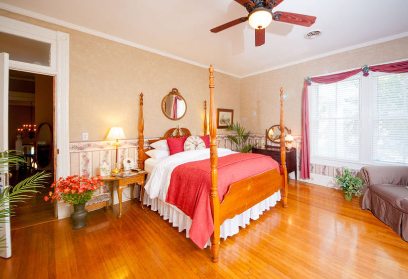 Bed and Breakfast Antebellum Inn  | Milledgeville | Georgia | United States 16