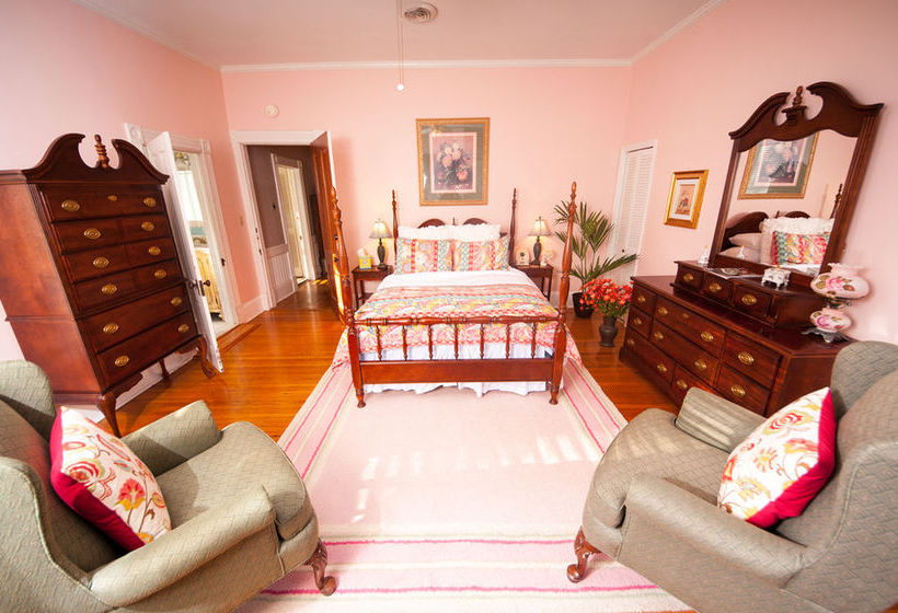 Bed and Breakfast Antebellum Inn  | Milledgeville | Georgia | United States 20