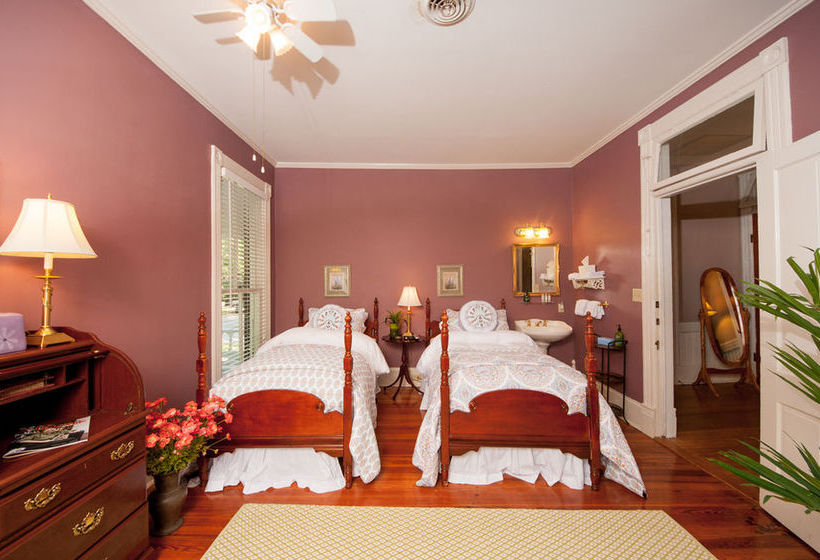 Bed and Breakfast Antebellum Inn  | Milledgeville | Georgia | United States 9