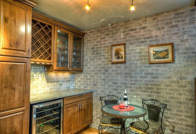 Hotel Moraine By Retreatia  | Steamboat Springs | Colorado | United States 13