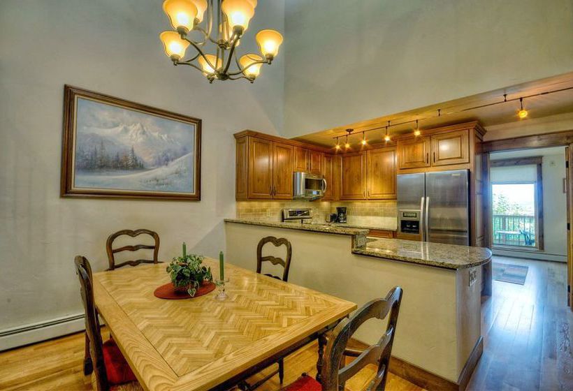 Hotel Moraine By Retreatia  | Steamboat Springs | Colorado | United States 15