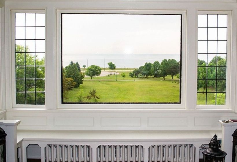 Bed and Breakfast Lochnaiar Inn  | Racine | Wisconsin | United States 1