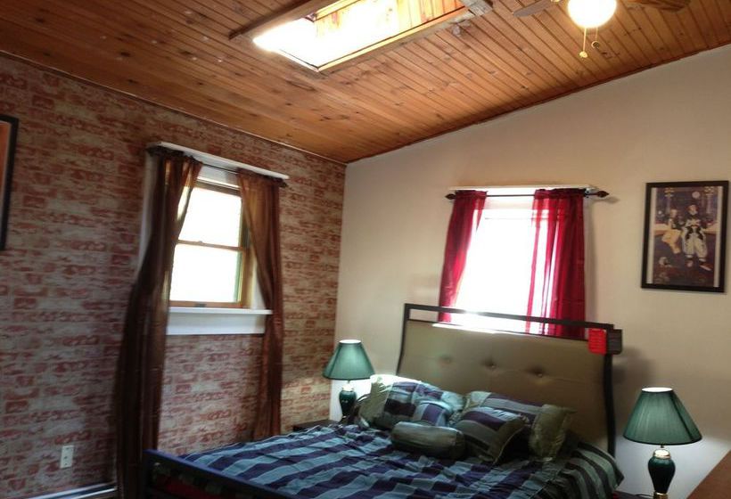 Hotel Lodge On Moonlight Drive  | Stroudsburg | Pennsylvania | United States 10