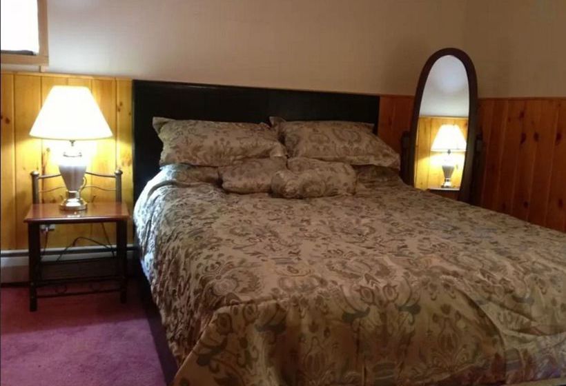 Hotel Lodge On Moonlight Drive  | Stroudsburg | Pennsylvania | United States 2