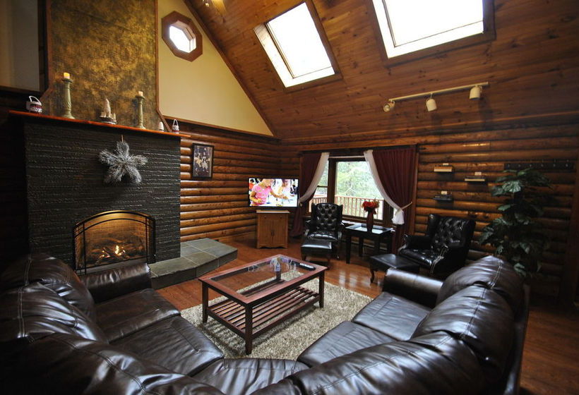 Hotel Lodge On Moonlight Drive  | Stroudsburg | Pennsylvania | United States 4