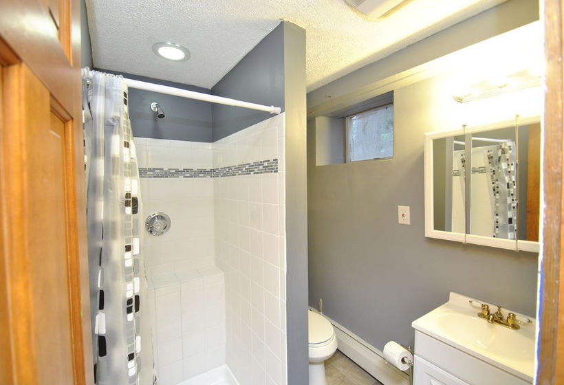 Hotel Lodge On Moonlight Drive  | Stroudsburg | Pennsylvania | United States 7