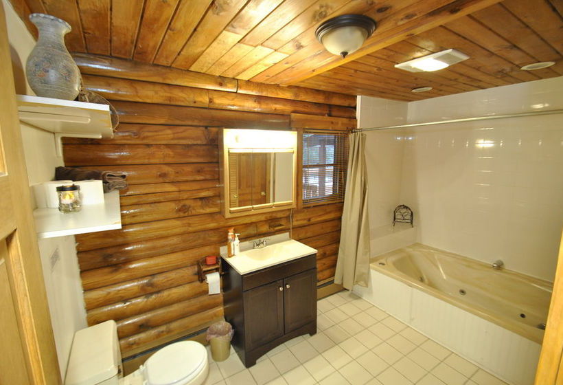 Hotel Lodge On Moonlight Drive  | Stroudsburg | Pennsylvania | United States 9