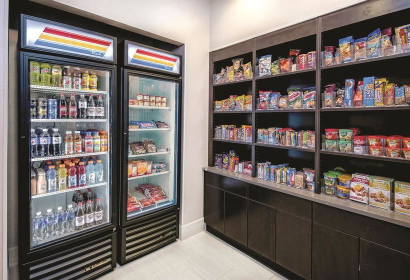 Hotel La Quinta Inn & Suites Monahans  | Monahans | Texas | United States 19