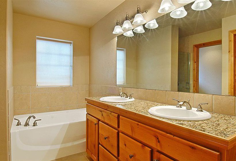 Fox Point at Redstone