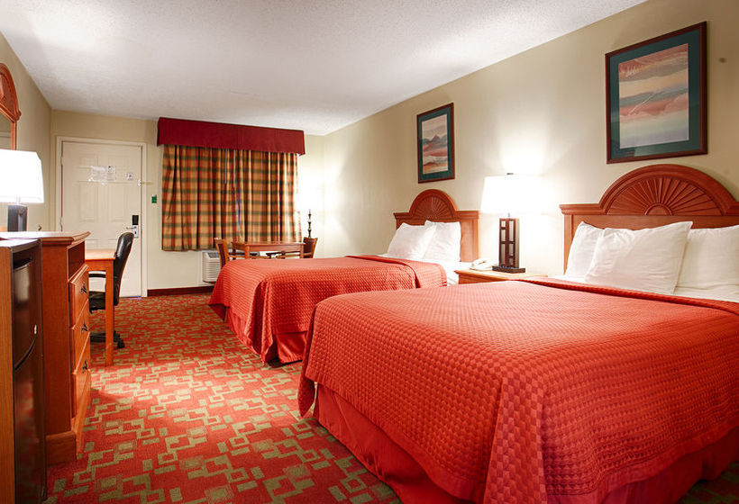 Hotel Quality Inn & Suites Garland - East Dallas  | Garland | Texas | United States 2