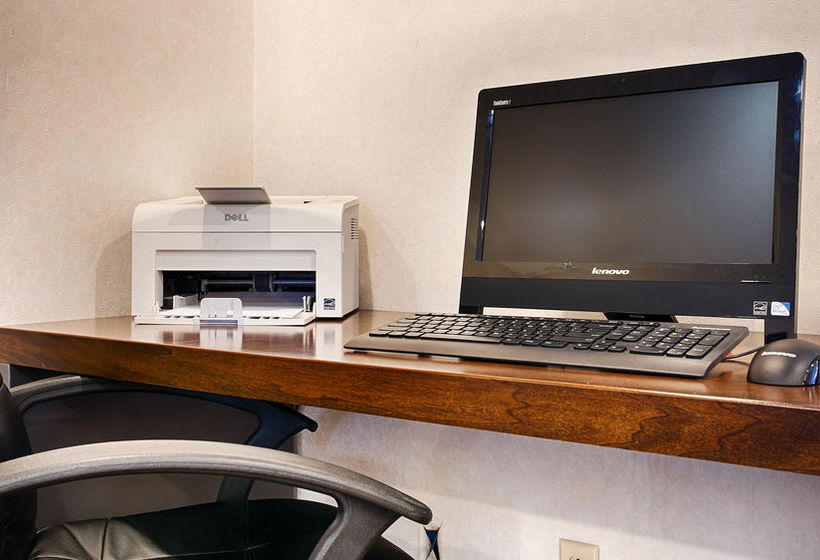 Hotel Quality Inn & Suites Garland - East Dallas  | Garland | Texas | United States 8