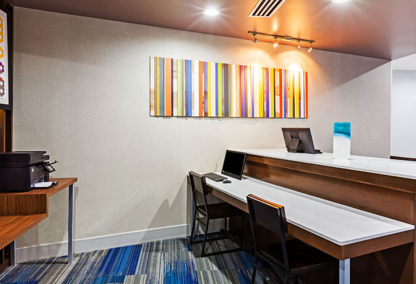 Hotel Holiday Inn Express & Suites Tulsa West - Sand Springs  | Sand Springs | Oklahoma | Estados Unidos 15