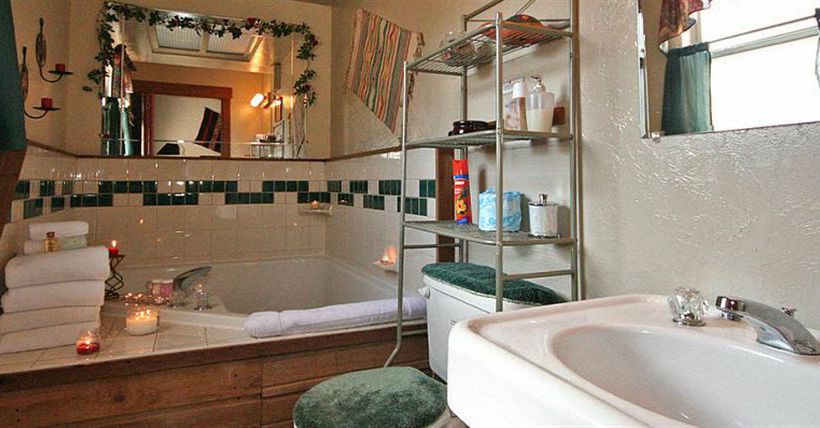 Whispering Pines Bed & Breakfast  | Norman | Oklahoma | United States 1