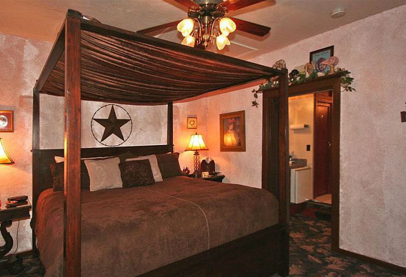 Whispering Pines Bed & Breakfast  | Norman | Oklahoma | United States 12