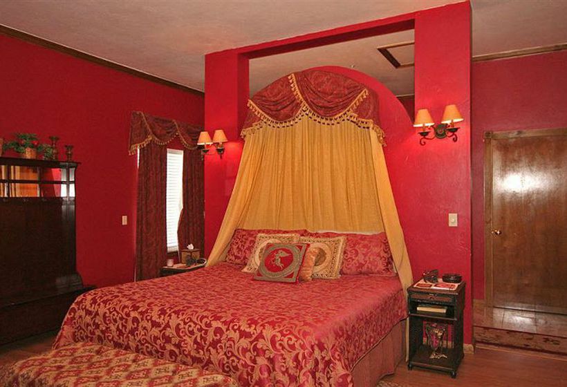 Whispering Pines Bed & Breakfast  | Norman | Oklahoma | United States 2