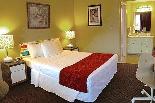 Atomic Motel  | Astoria | Oregon | United States 3