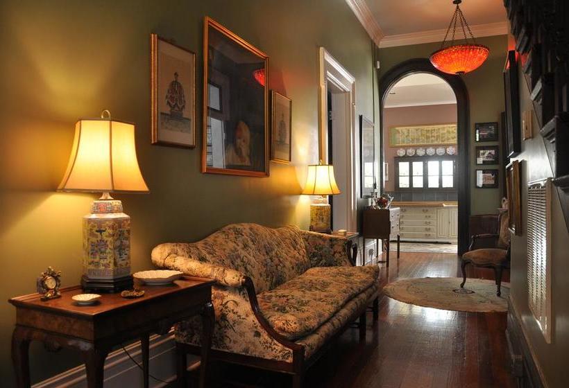 Bed and Breakfast Bazsinsky House