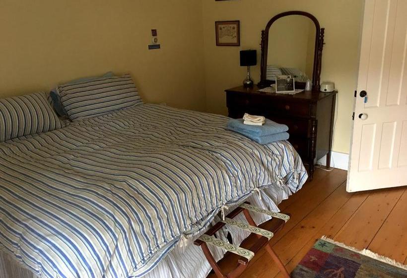 The Farm House Bed And Breakfast  | Stowe | Vermont | United States 2