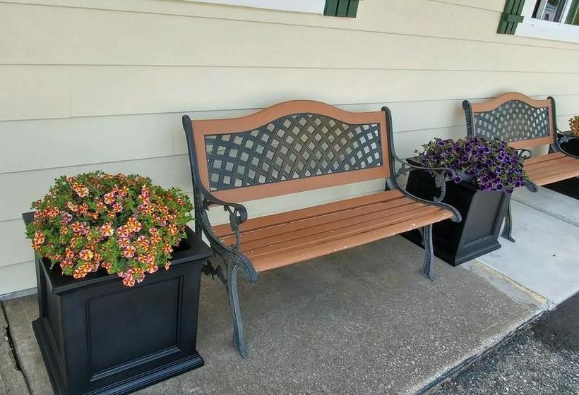 Sunset Motel Of St. Ignace  | St. Ignace | Michigan | United States 20