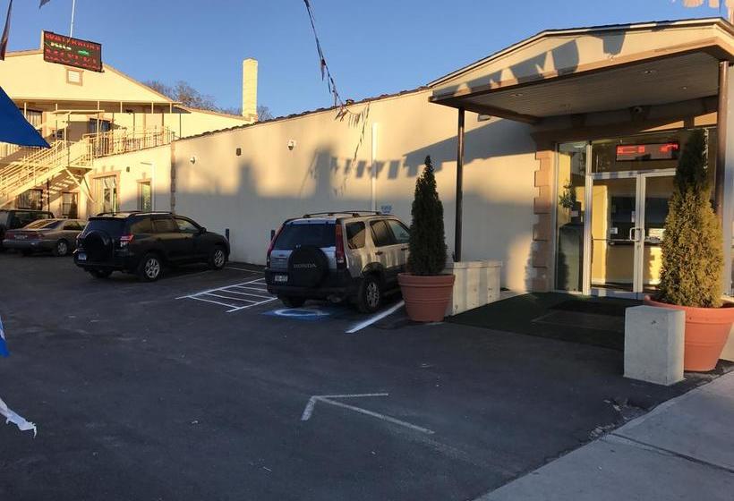 Waterbury Big Apple Motel Connecticut