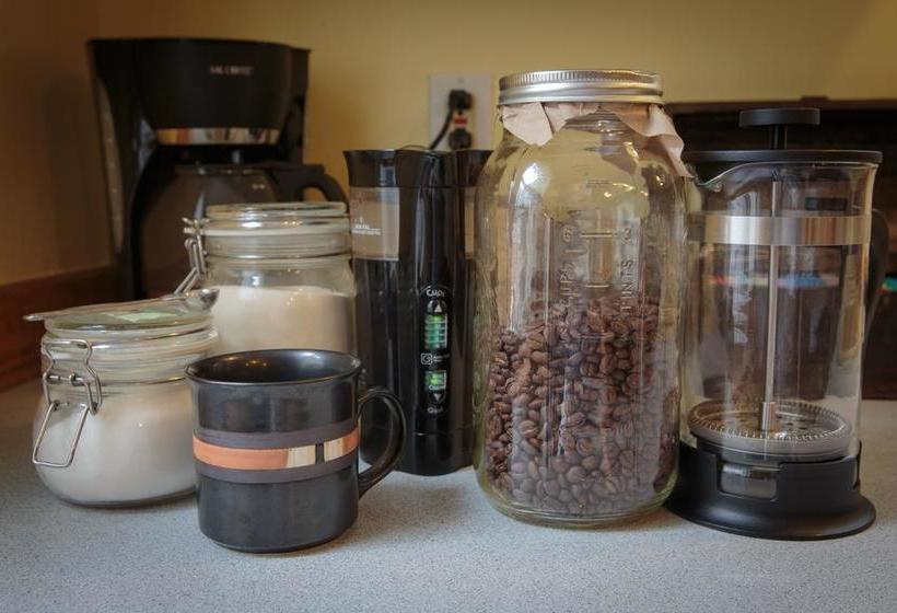 Fernweh Inn & Hostel  | Fort Collins | Colorado | United States 14