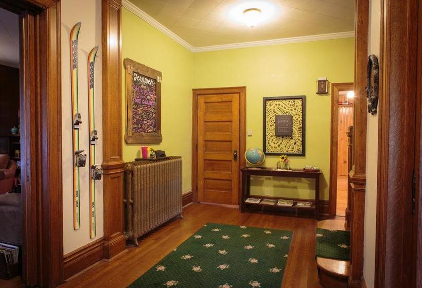 Fernweh Inn & Hostel  | Fort Collins | Colorado | United States 19