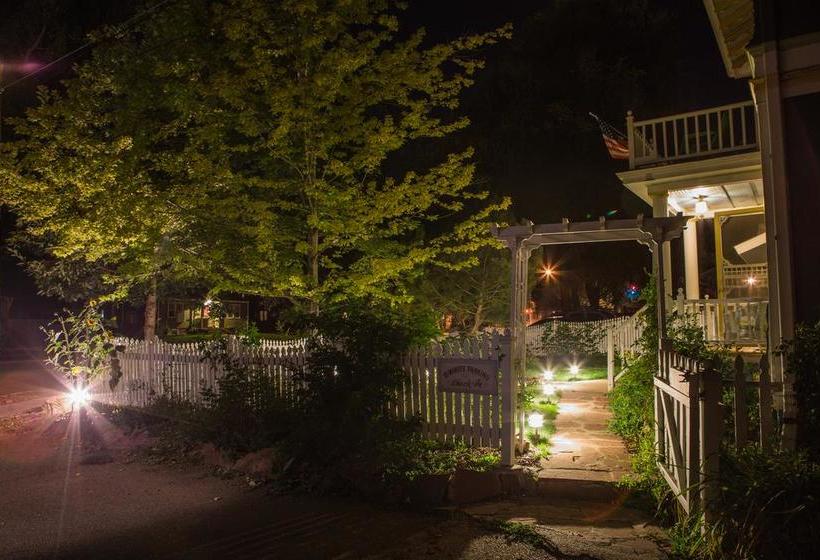 Fernweh Inn & Hostel  | Fort Collins | Colorado | United States 5