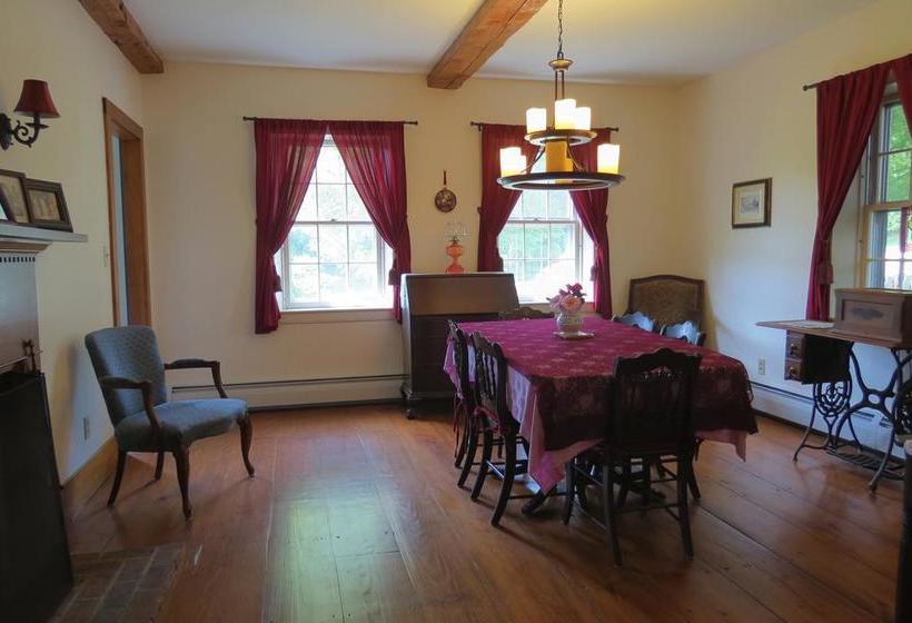 Timber Post Bed & Breakfast  | Nashua | New Hampshire | United States 18