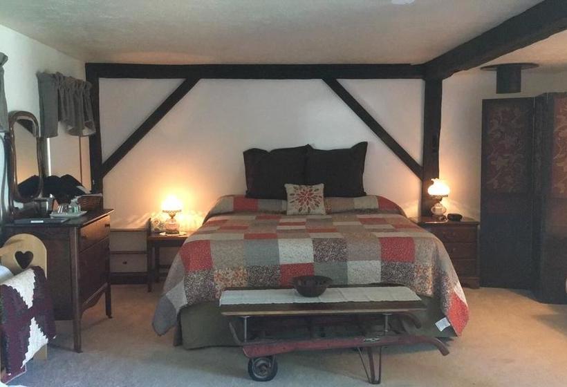 Timber Post Bed & Breakfast  | Nashua | New Hampshire | United States 2