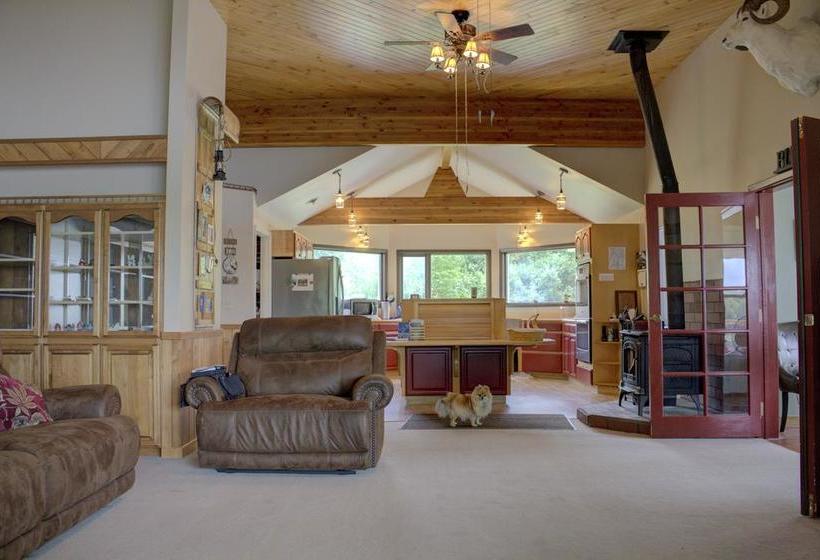 Backcountry Warriors Llc Lakefront B&b  | Willow | Alaska | United States 6