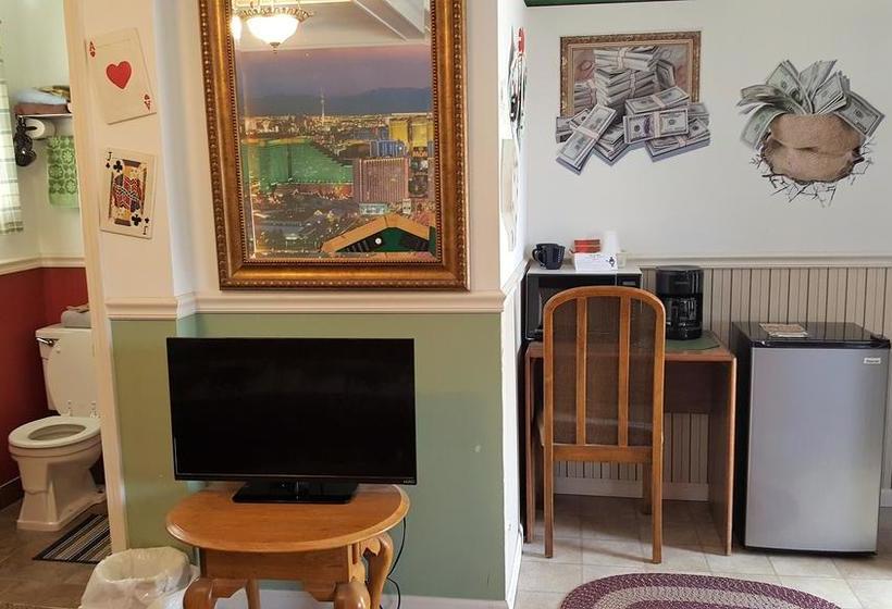 Motel Bear Cove Inn  | St. Ignace | Michigan | United States 18