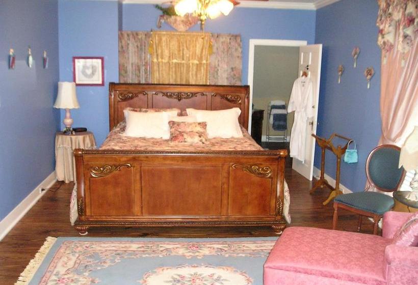 Benefield House Bed & Breakfast  | Jefferson | Texas | United States 10