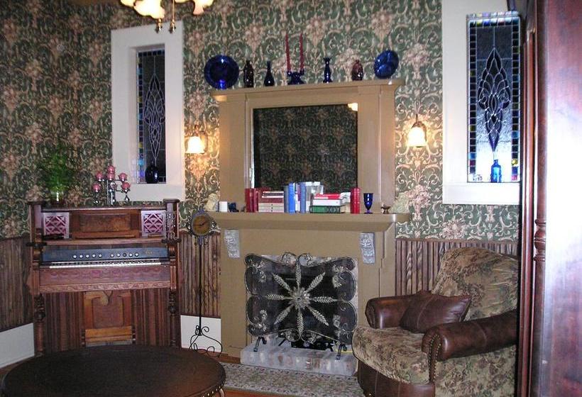 Benefield House Bed & Breakfast  | Jefferson | Texas | United States 2