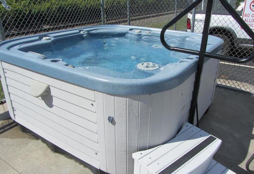 Green Dolphin Motel  | Old Orchard Beach | Maine | United States 17