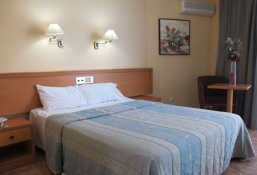 Hotel Flamingo Beach Larnaca