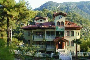 Club Petunya Hotel Apartments 