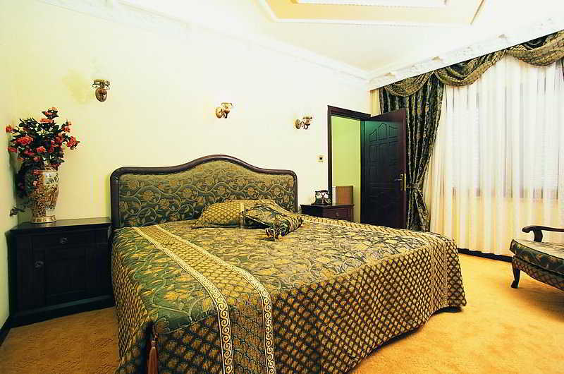 Hotel Riverside Holiday Village