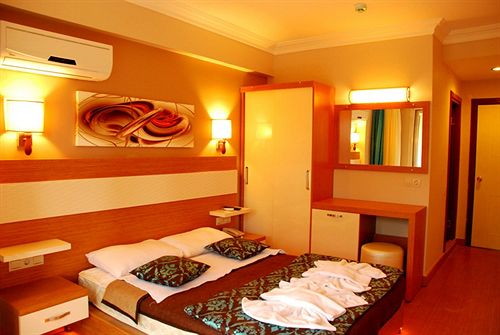 Hotel Flora Suites  | Kusadasi | Aydin | Turkey 6