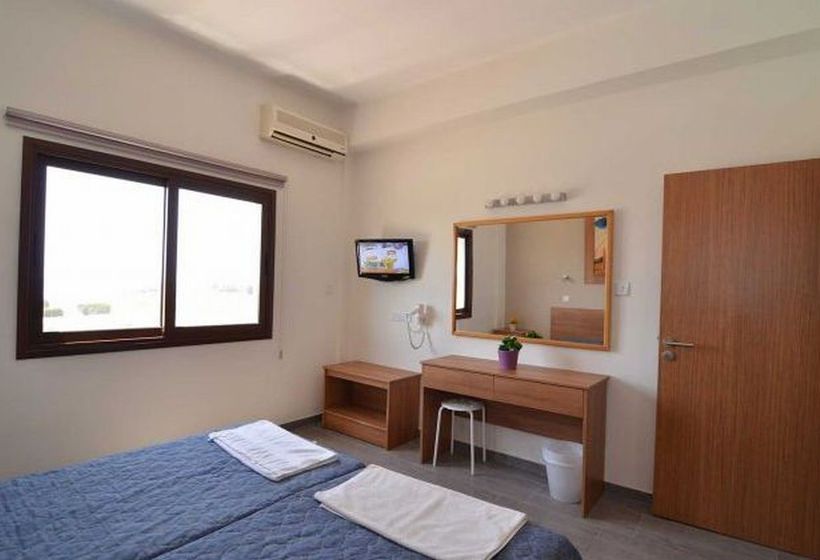 Lucky Hotel Apartamentos  | Larnaca | Larnaca | Cyprus 3
